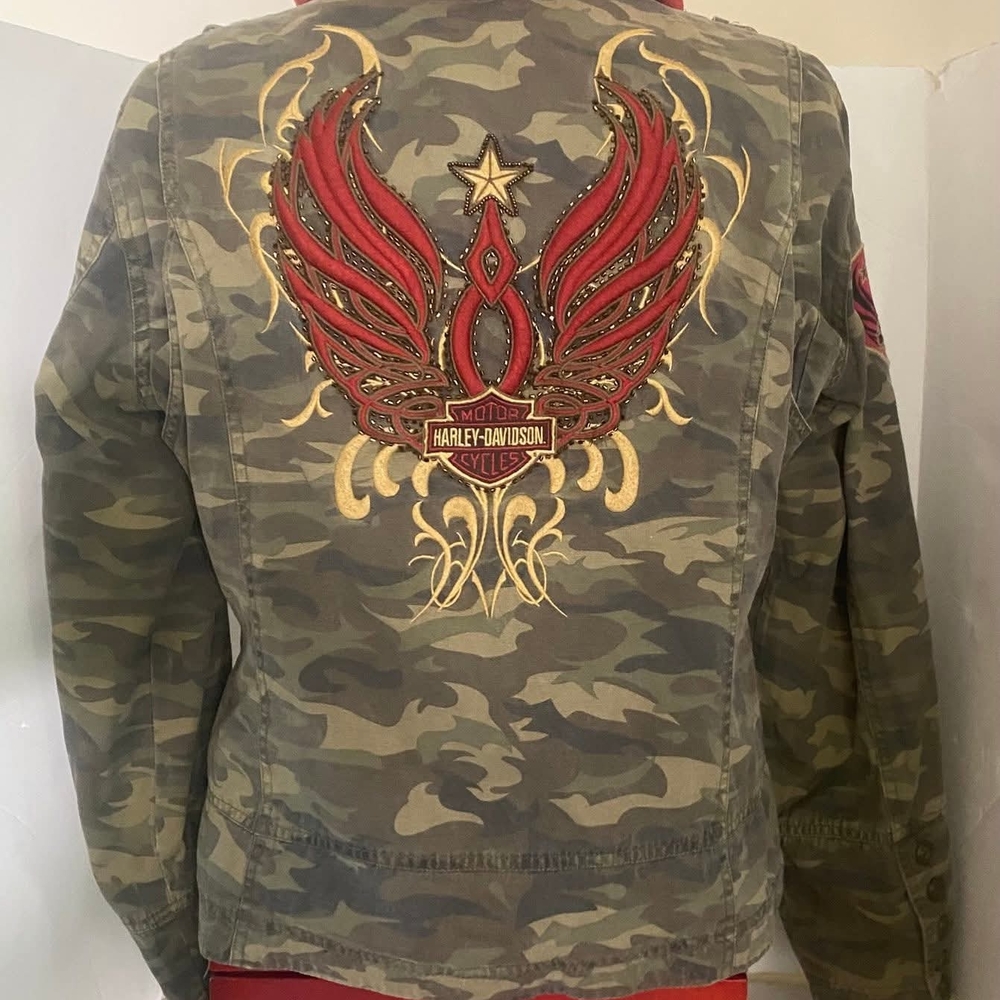 Harley-Davidson Camouflage Jacket with Red Embroidery And Red Hoodie Vest Xl